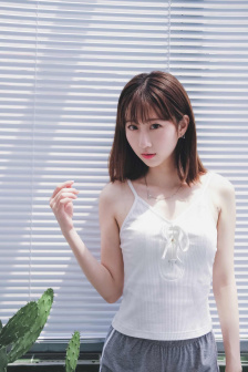 年轻的表妹